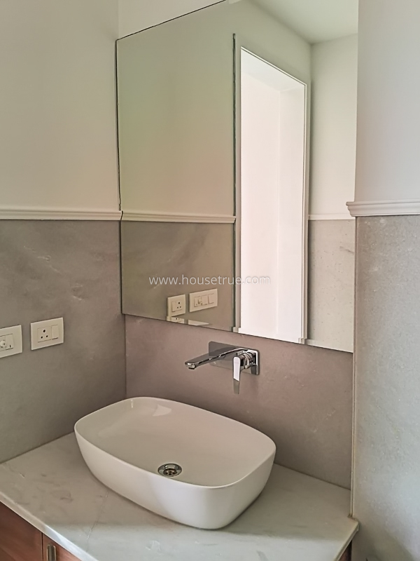 4 BHK Builder Floor For Rent in Defence Colony