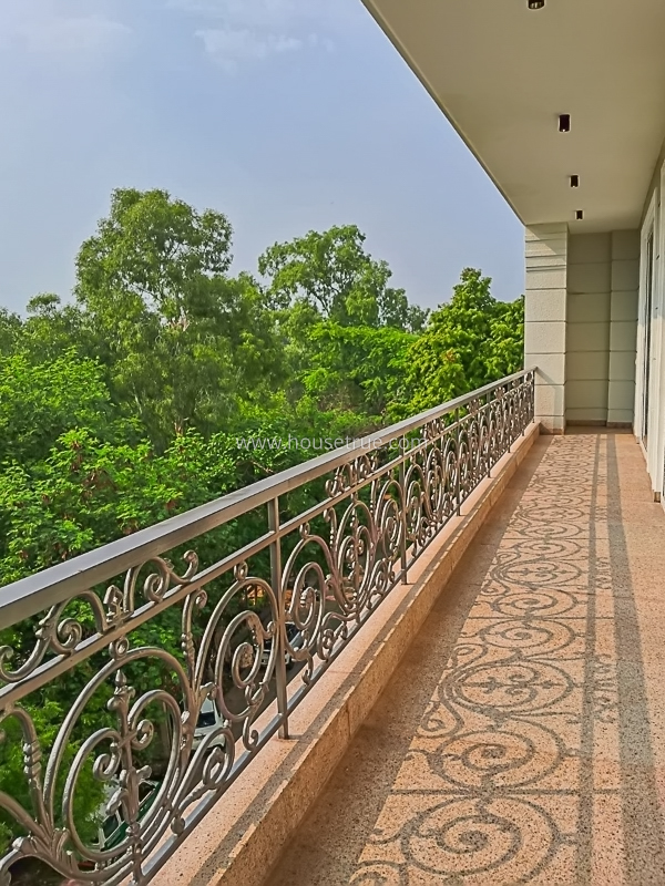 4 BHK Builder Floor For Rent in Defence Colony