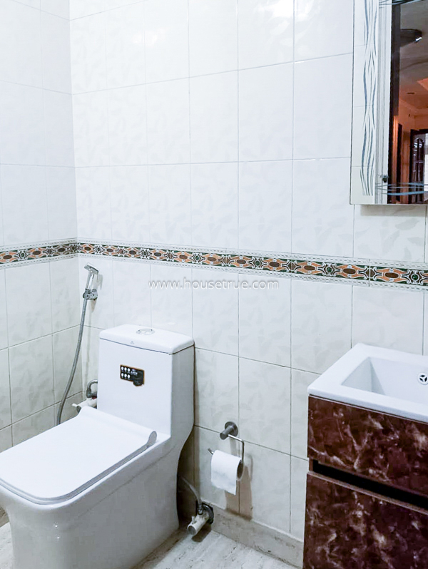 4 BHK Flat For Rent in Gitanjali Enclave