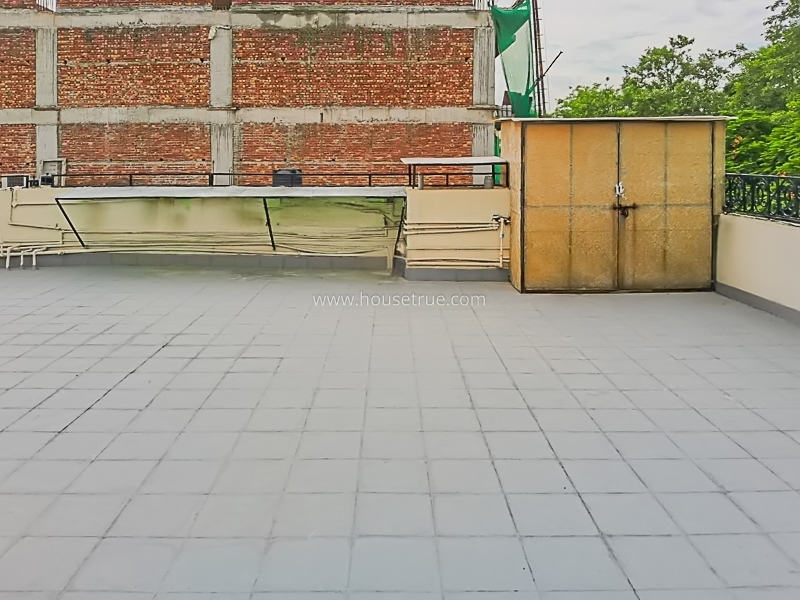 4 BHK Flat For Rent in Chanakyapuri