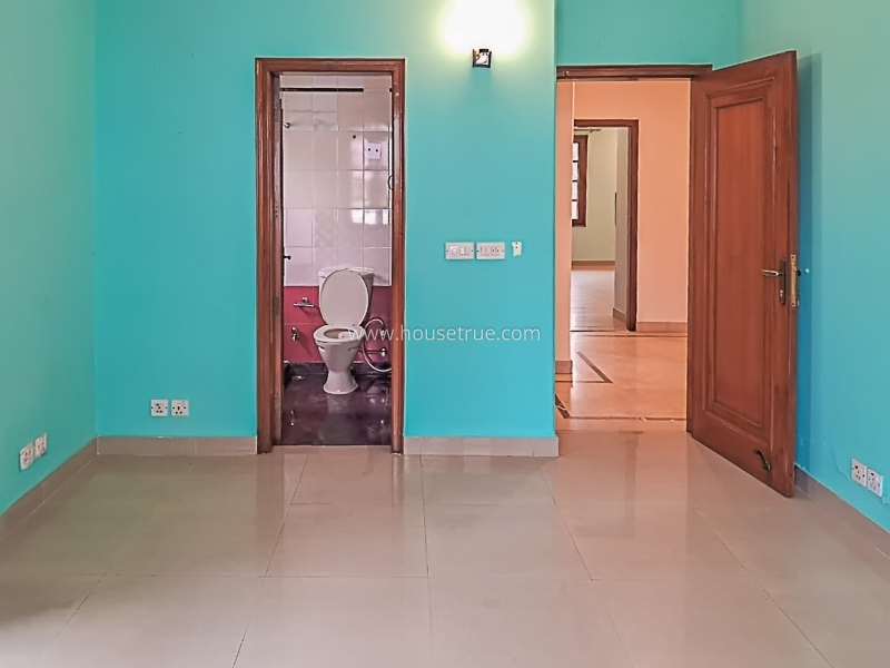 4 BHK Flat For Rent in Chanakyapuri