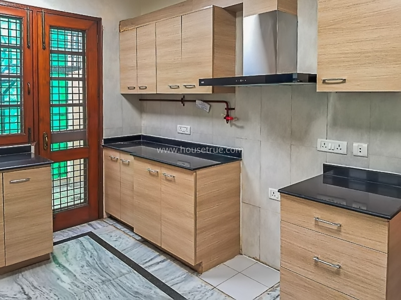 4 BHK Flat For Rent in Chanakyapuri