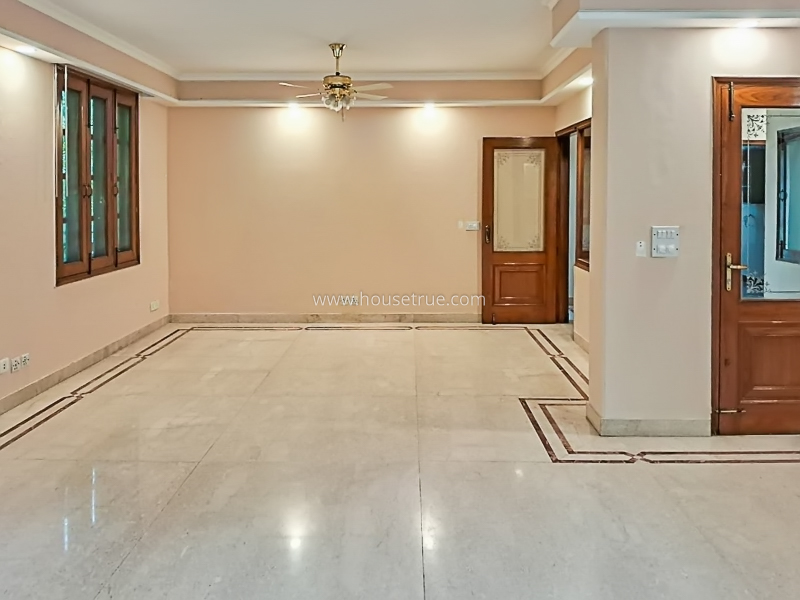 4 BHK Flat For Rent in Chanakyapuri