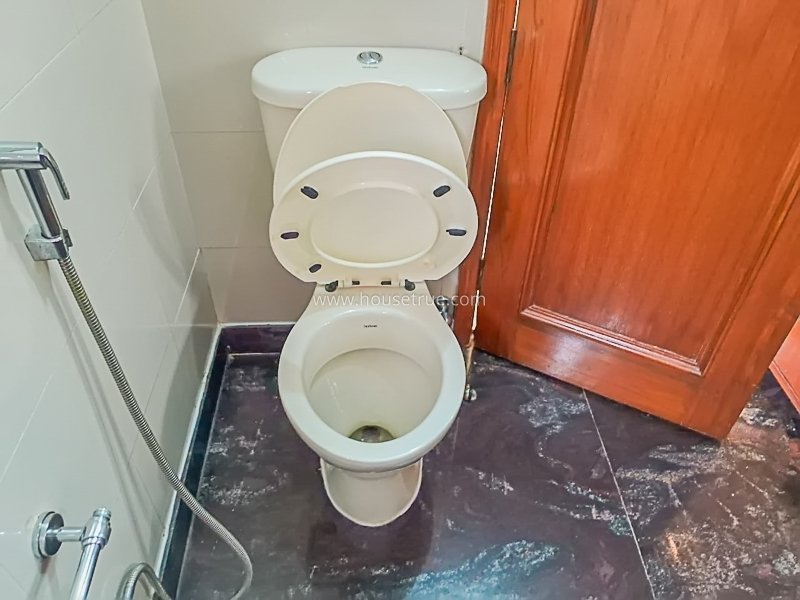 4 BHK Flat For Rent in Chanakyapuri