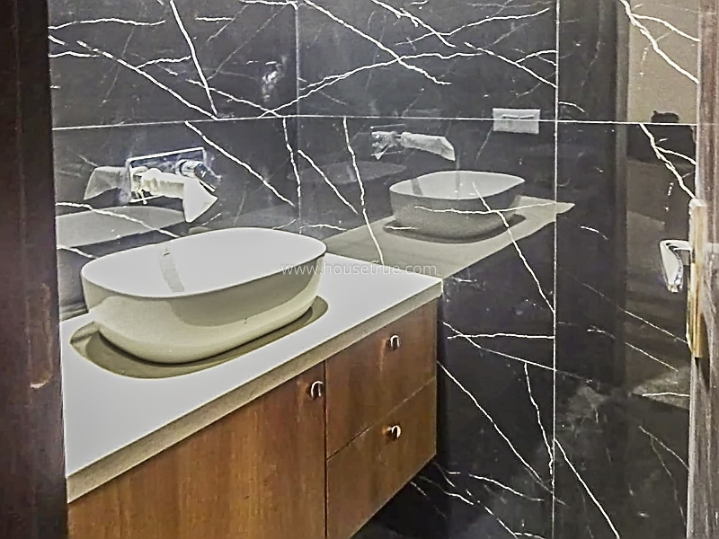 7 BHK House For Rent in New Friends Colony