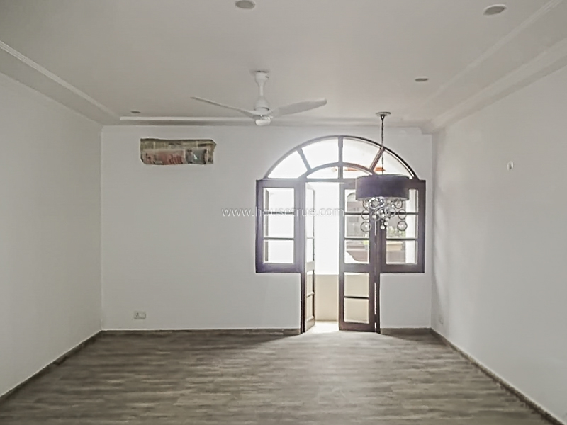 7 BHK House For Rent in New Friends Colony