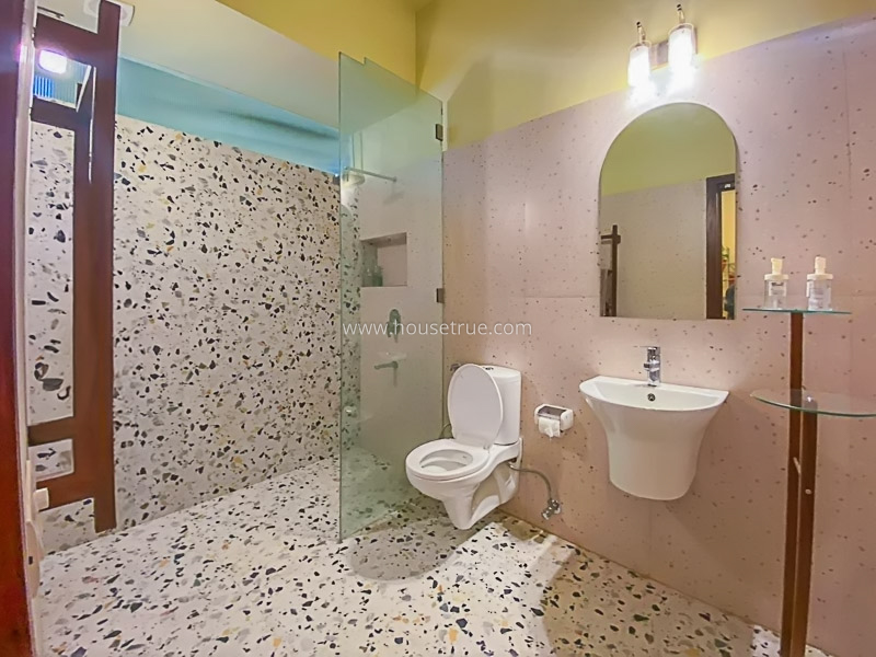 2 BHK Flat For Rent in New Friends Colony