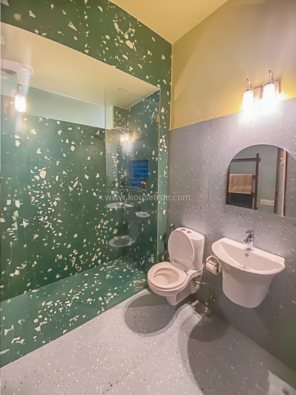 2 BHK Flat For Rent in New Friends Colony