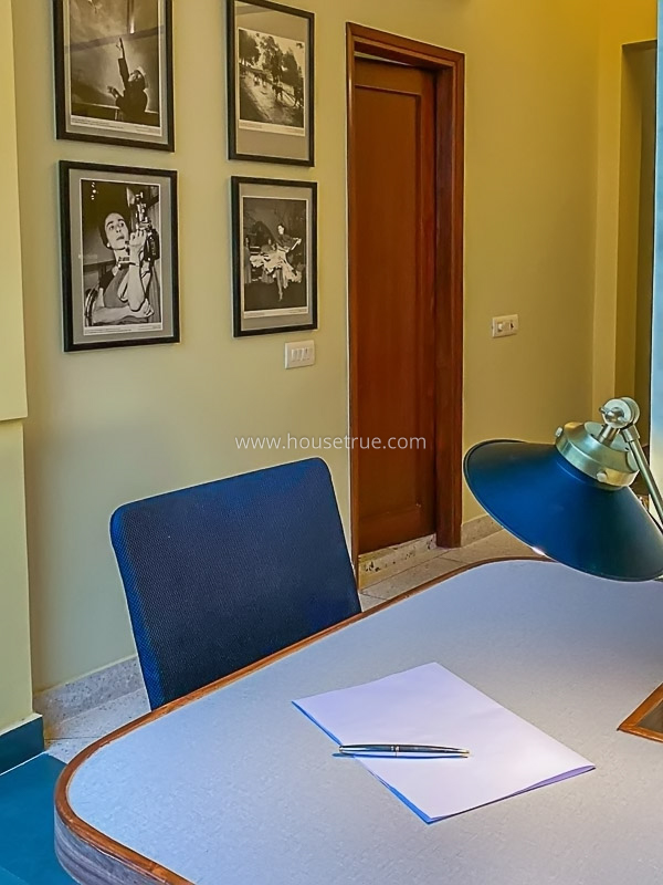 2 BHK Flat For Rent in New Friends Colony