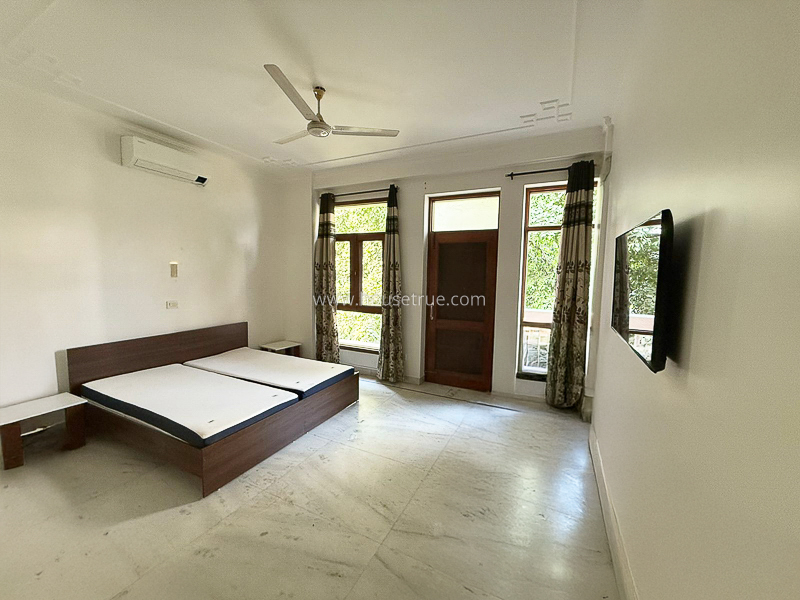 4 BHK Builder Floor For Rent in Vasant Vihar