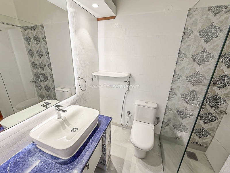 3 BHK Flat For Rent in Panchsheel Park