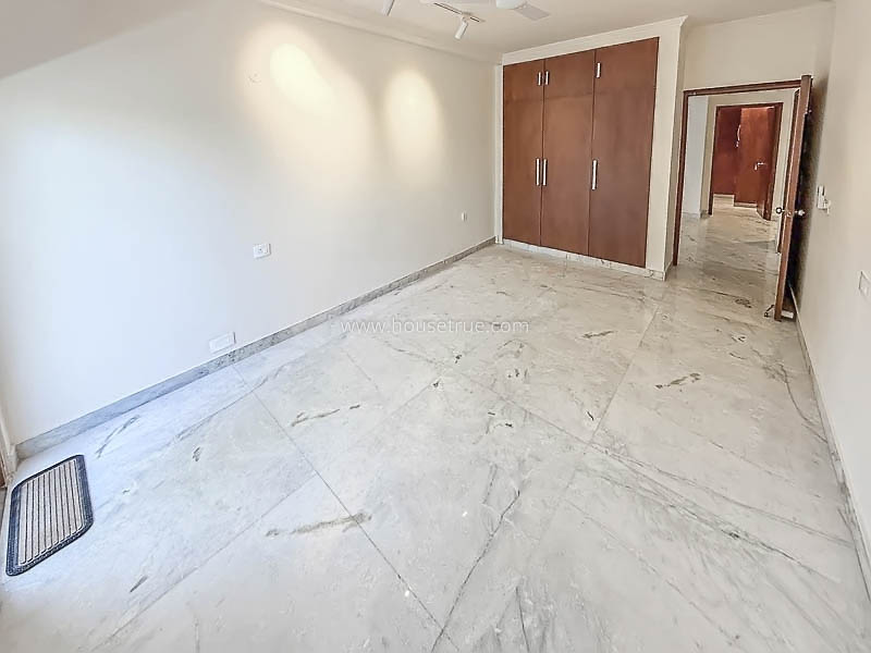 3 BHK Flat For Rent in Panchsheel Park