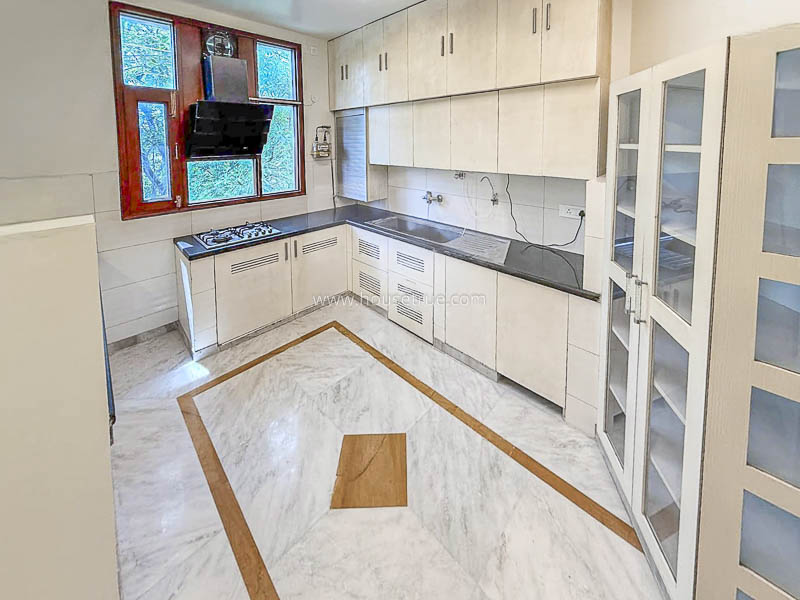 3 BHK Flat For Rent in Panchsheel Park