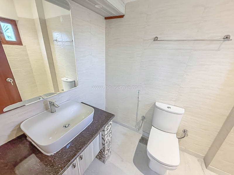 3 BHK Flat For Rent in Panchsheel Park