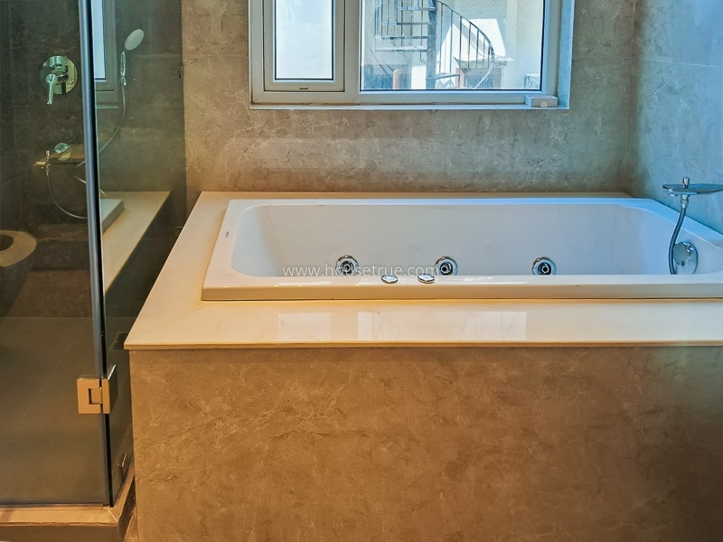 4 BHK Builder Floor For Rent in Neeti Bagh