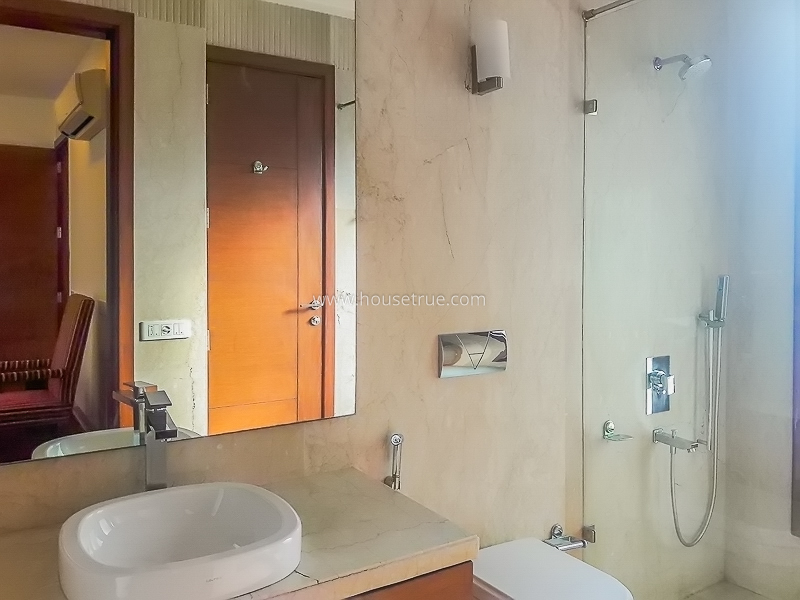 3 BHK Flat For Rent in Shanti Niketan