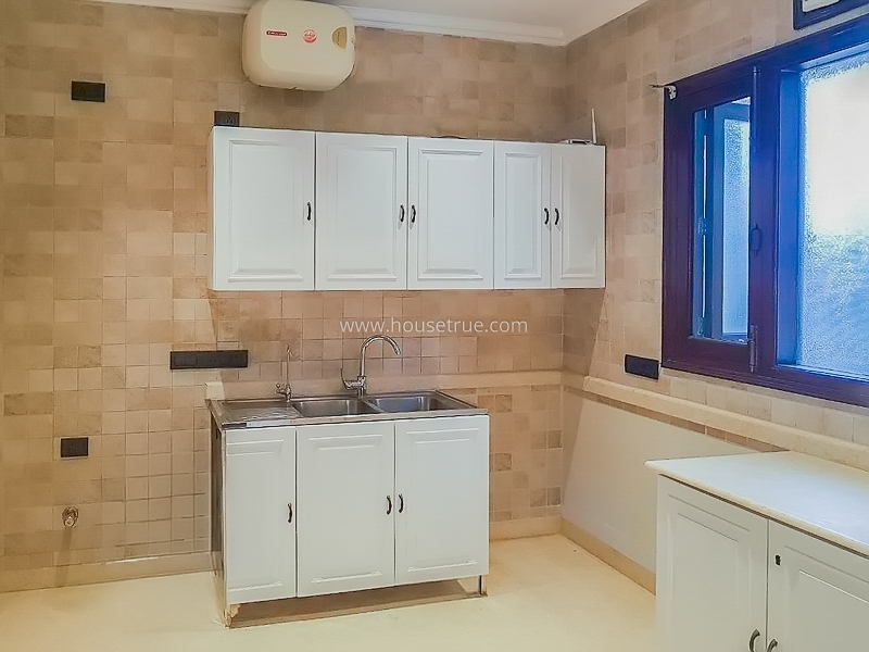 3 BHK Flat For Rent in Shanti Niketan