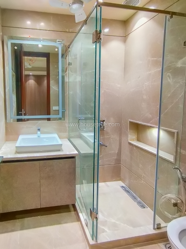 3 BHK Builder Floor For Rent in Green Park Extension