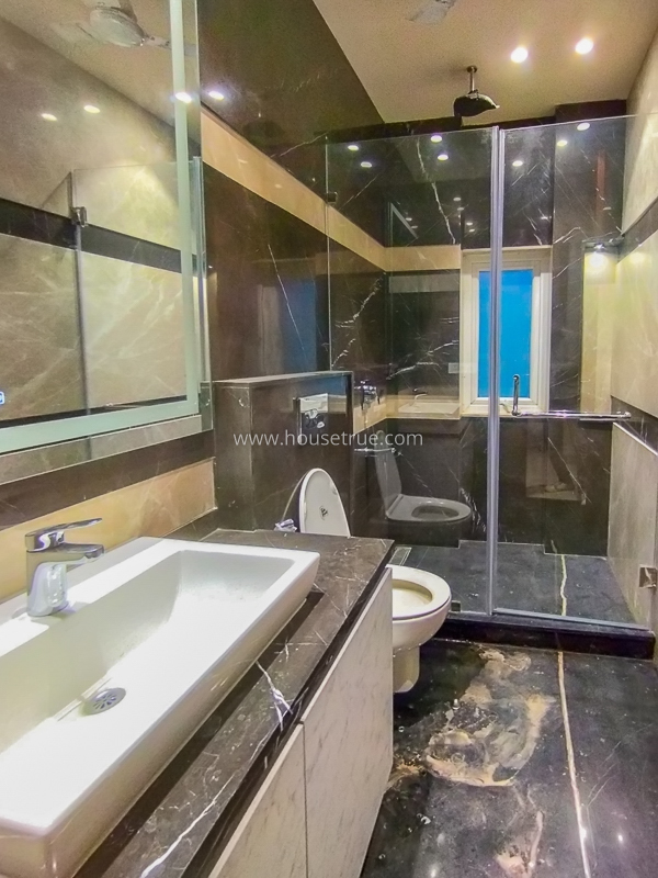 3 BHK Builder Floor For Rent in Green Park Extension