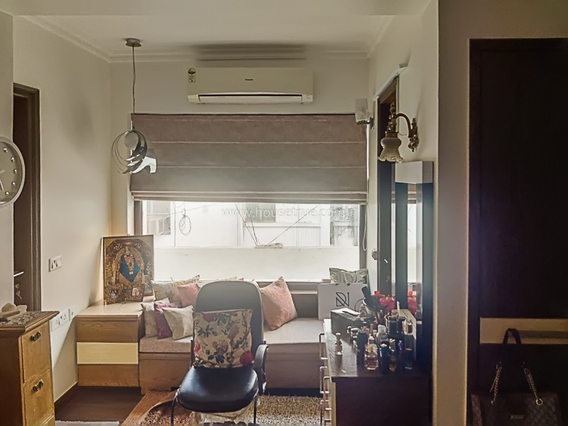 4 BHK Flat For Sale in Safdarjung Enclave