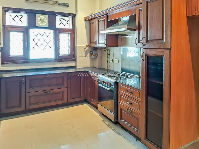 3 BHK Flat For Sale in Defence Colony