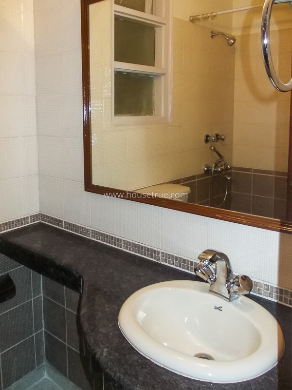 10 BHK House For Rent in Chanakyapuri