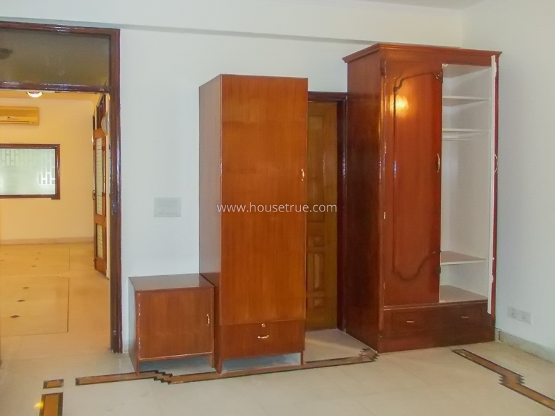 10 BHK House For Rent in Chanakyapuri