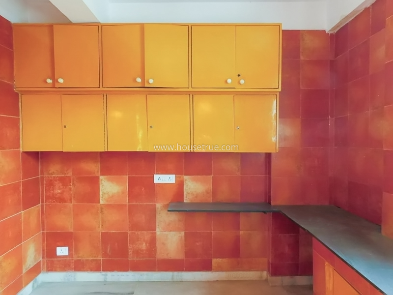 2 BHK Flat For Rent in Defence Colony
