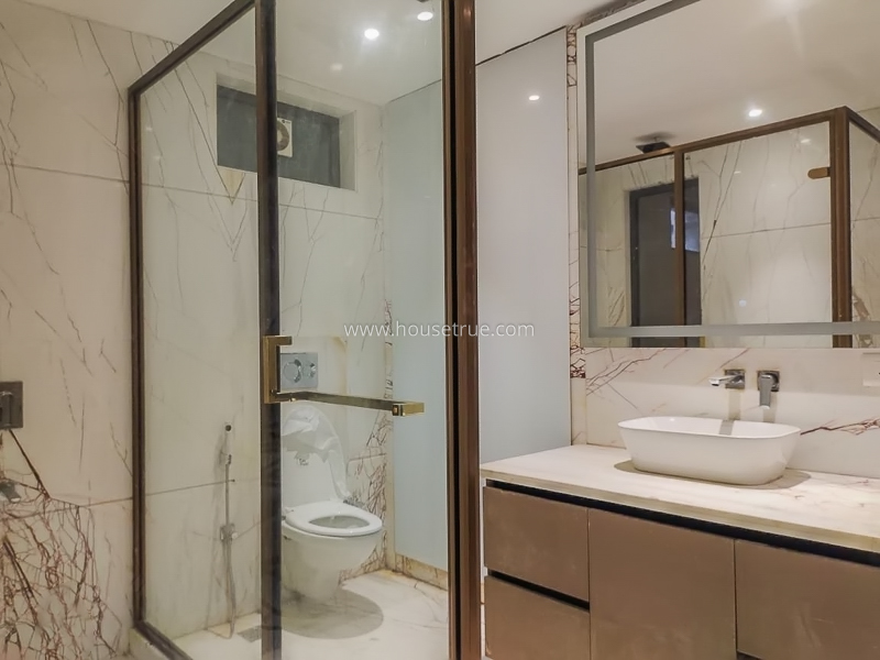 4 BHK Flat For Rent in Vasant Vihar