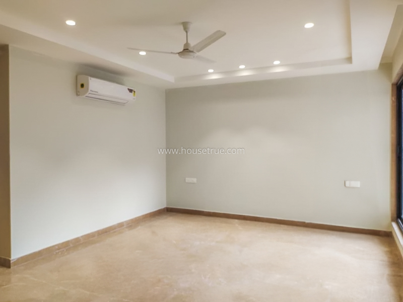 4 BHK Flat For Rent in Vasant Vihar