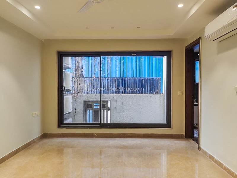 4 BHK Flat For Rent in Vasant Vihar