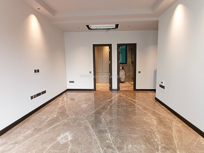 4 BHK Builder Floor For Rent in West End Colony