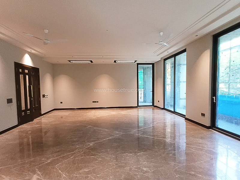 4 BHK Builder Floor For Rent in West End Colony