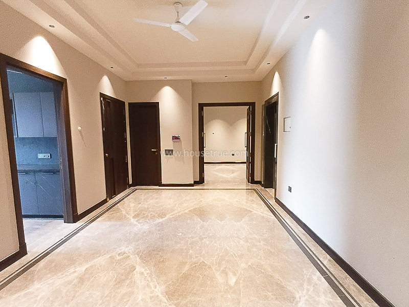 4 BHK Builder Floor For Rent in West End Colony
