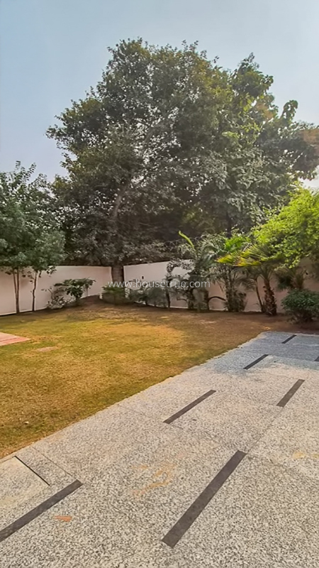 6 BHK Farm House For Rent in Chattarpur