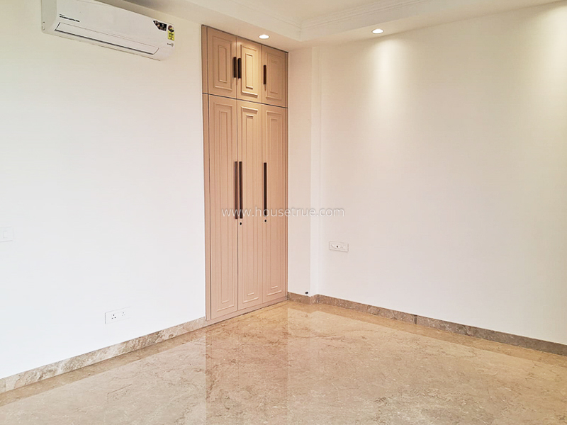 3 BHK Builder Floor For Rent in Defence Colony