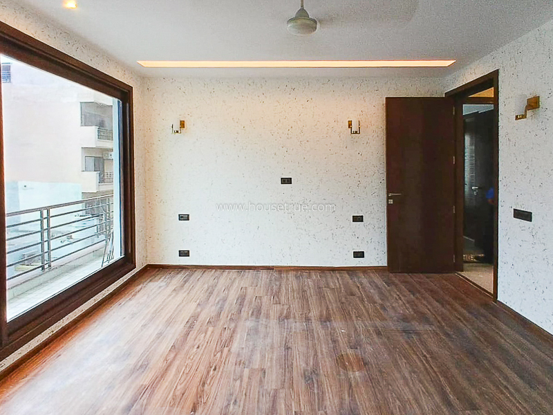 4 BHK Flat For Sale in New Friends Colony