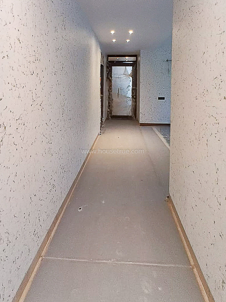 4 BHK Flat For Sale in New Friends Colony