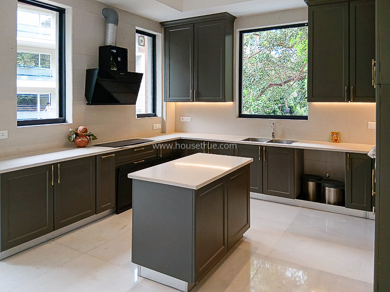 3 BHK Builder Floor For Rent in Defence Colony