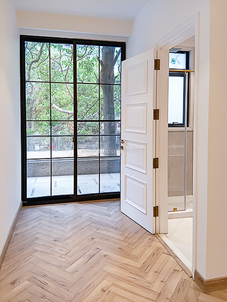 3 BHK Builder Floor For Rent in Defence Colony