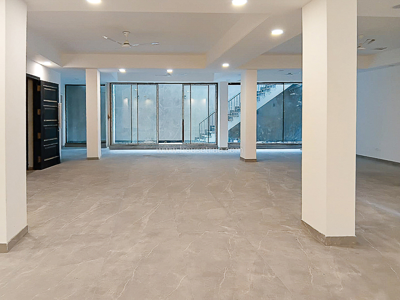 3 BHK Builder Floor For Rent in Defence Colony