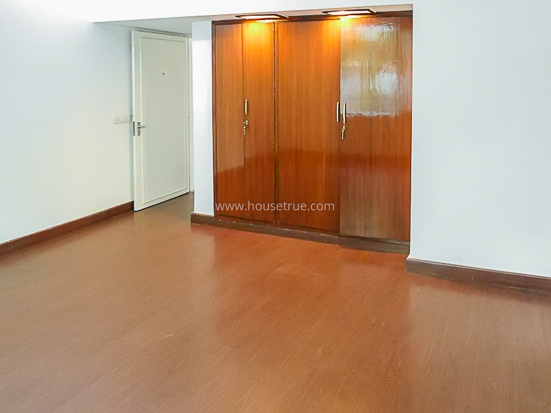 1 BHK Builder Floor For Rent in Defence Colony