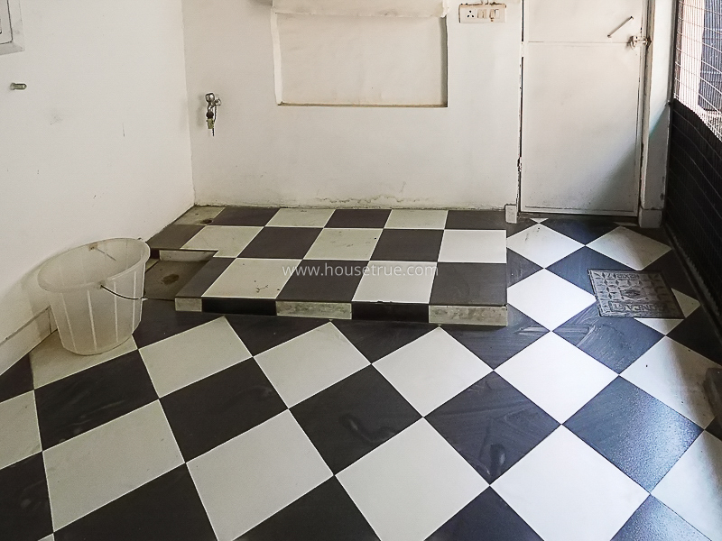 1 BHK Builder Floor For Rent in Defence Colony