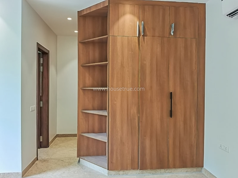 1 BHK Builder Floor For Rent in Defence Colony