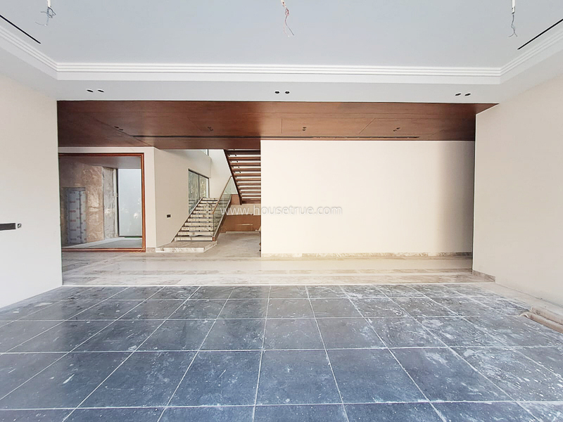 6 BHK Farm House For Sale in Radhey Mohan Drive