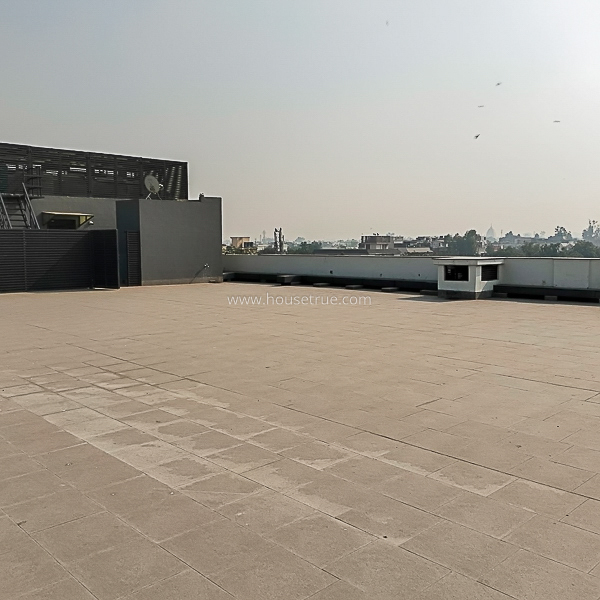 4 BHK Flat For Rent in Friends Colony West