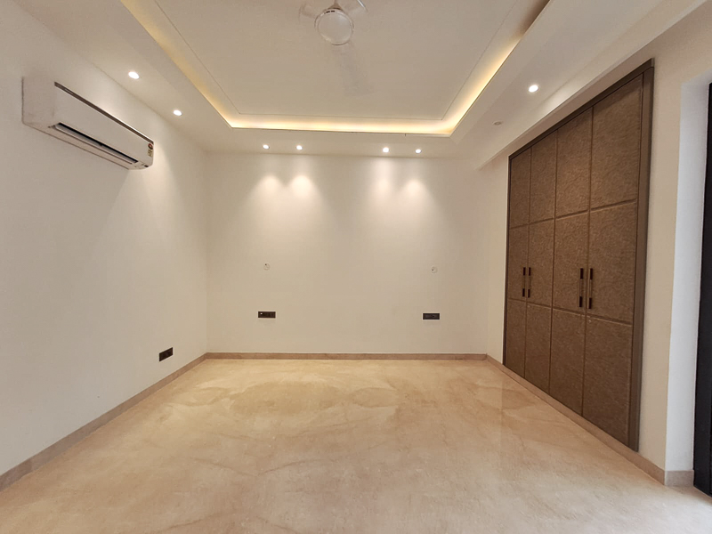 5 BHK Builder Floor For Sale in Green Park Extension
