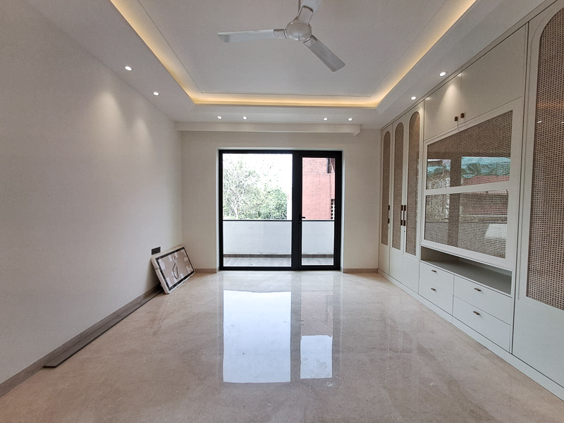 5 BHK Builder Floor For Sale in Green Park Extension