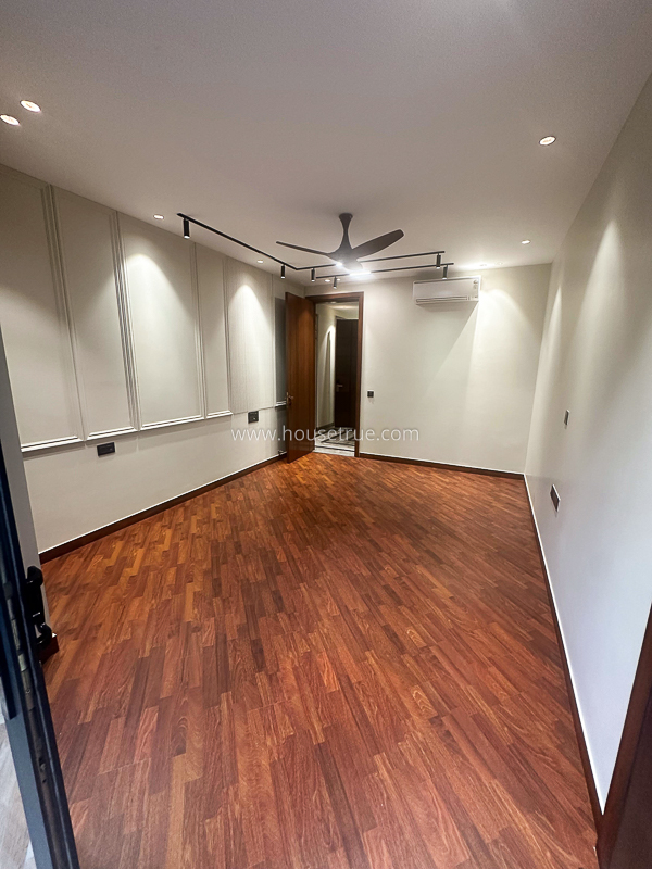 4 BHK Builder Floor For Sale in Green Park Extension