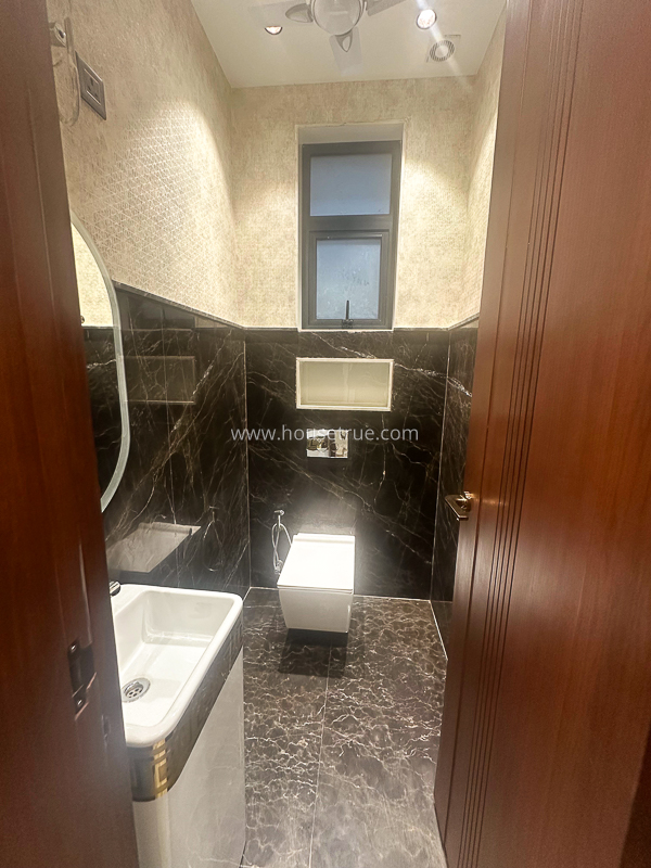 4 BHK Builder Floor For Sale in Green Park Extension